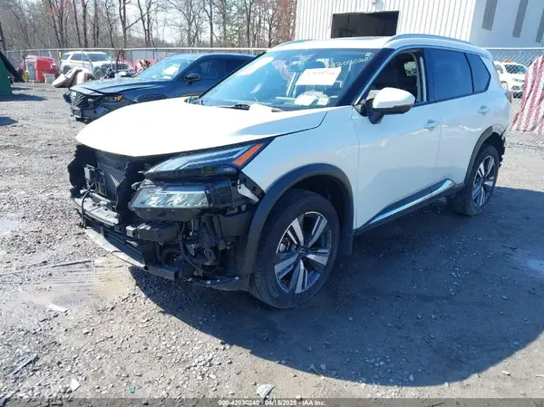 JN8BT3DD2PW303761 2023 NISSAN ROGUE - Image 2
