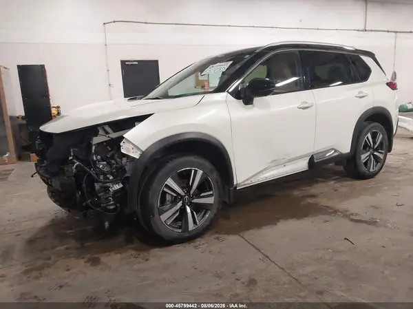 JN8BT3DD2PW308703 2023 NISSAN ROGUE - Image 2
