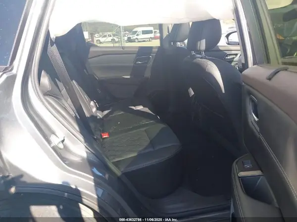 JN8BT3DD2PW320575 2023 NISSAN ROGUE - Image 8