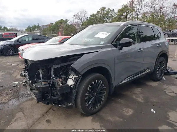 JN8BT3DD2RW253737 2024 NISSAN ROGUE - Image 2