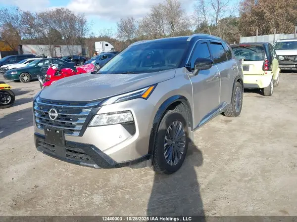 JN8BT3DD4SW473905 2025 NISSAN ROGUE - Image 2