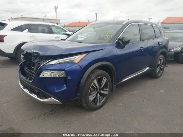 JN8BT3DD7NW275243 2022 NISSAN ROGUE - Image 2