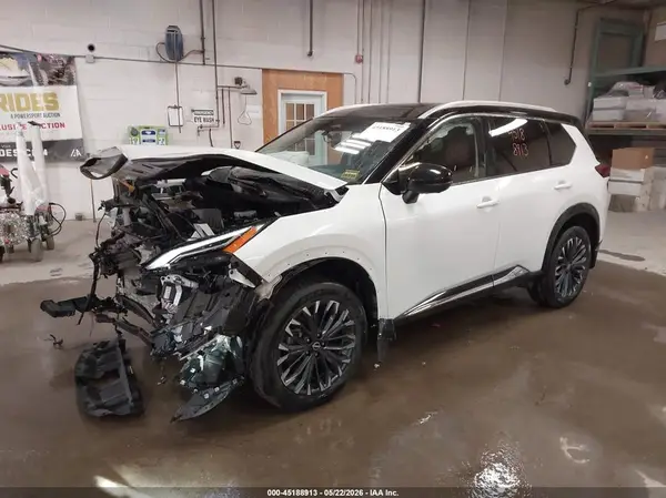 JN8BT3DD7RW452802 2024 NISSAN ROGUE - Image 2