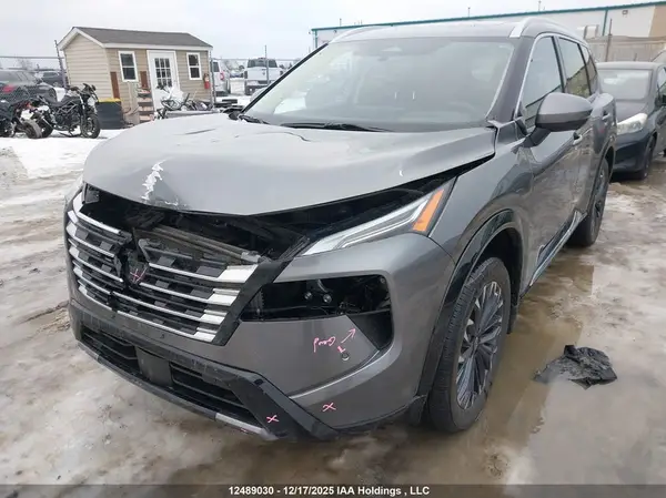 JN8BT3DD8RW451819 2024 NISSAN ROGUE - Image 2
