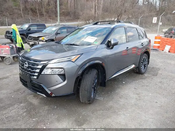 JN8BT3DD8TW472175 2026 NISSAN ROGUE - Image 2