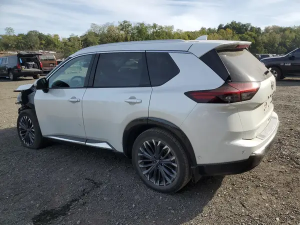 JN8BT3DD9RW251435 2024 NISSAN ROGUE - Image 2
