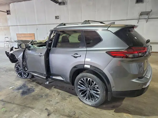 JN8BT3DD9SW302521 2025 NISSAN ROGUE - Image 2
