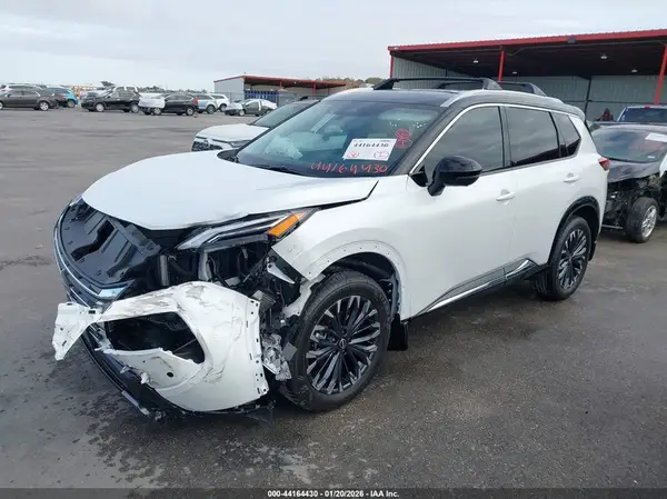 JN8BT3DD9TW301757 2026 NISSAN ROGUE - Image 2