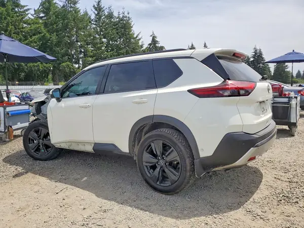 JN8BT3DDXPW305595 2023 NISSAN ROGUE - Image 2