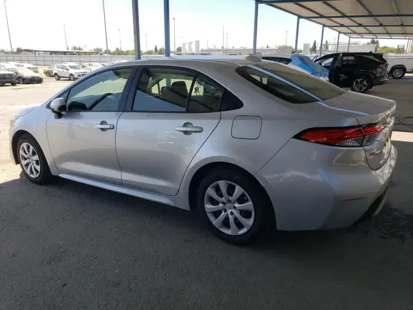JTDB4MEE0S3030528 2025 TOYOTA COROLLA - Image 2