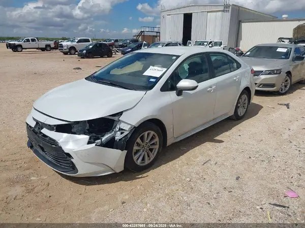 JTDB4MEE3PJ005934 2023 TOYOTA COROLLA - Image 2