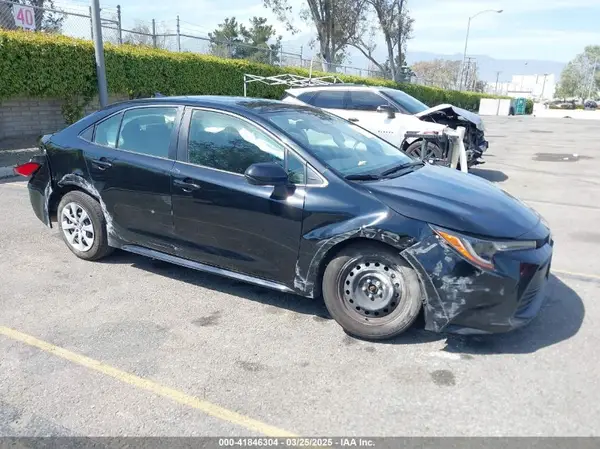 JTDB4MEE3R3018299 2024 TOYOTA COROLLA - Image 1