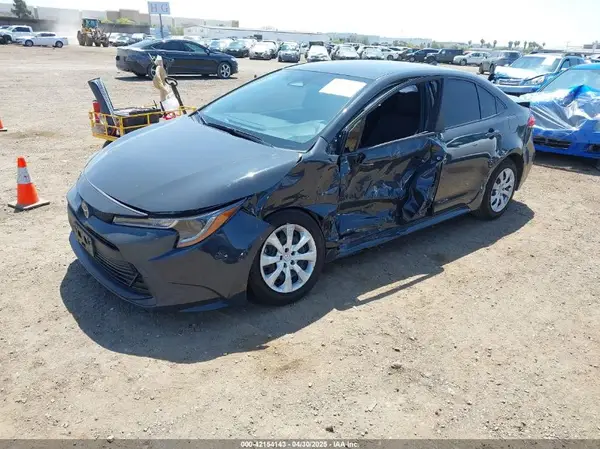 JTDB4MEE3R3021431 2024 TOYOTA COROLLA - Image 2