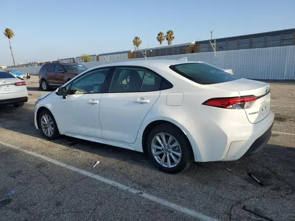 JTDB4MEE3R3024524 2024 TOYOTA COROLLA - Image 2