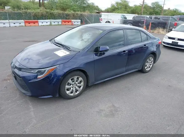 JTDB4MEE4PJ003237 2023 TOYOTA COROLLA - Image 2