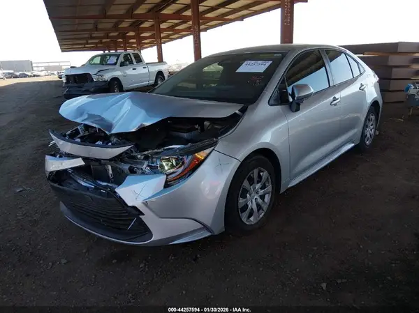 JTDB4MEE4R3017758 2024 TOYOTA COROLLA - Image 2