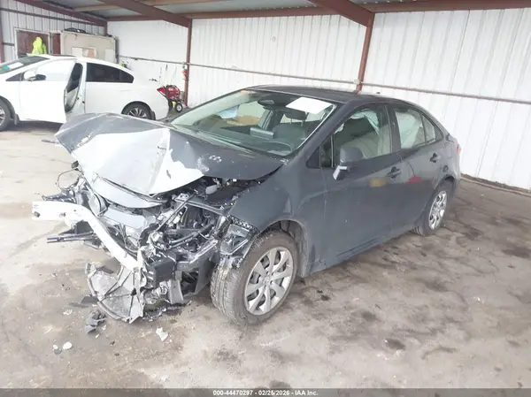 JTDB4MEE4T3033742 2026 TOYOTA COROLLA - Image 2