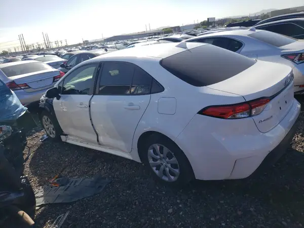JTDB4MEE6PJ004762 2023 TOYOTA COROLLA - Image 2