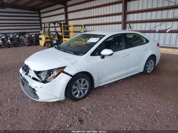 JTDB4MEE6SJ018461 2025 TOYOTA COROLLA - Image 2
