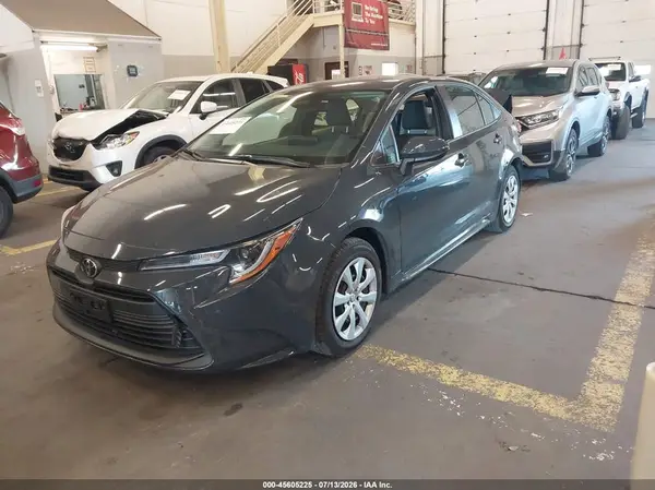 JTDB4MEE6T3040191 2026 TOYOTA COROLLA - Image 2