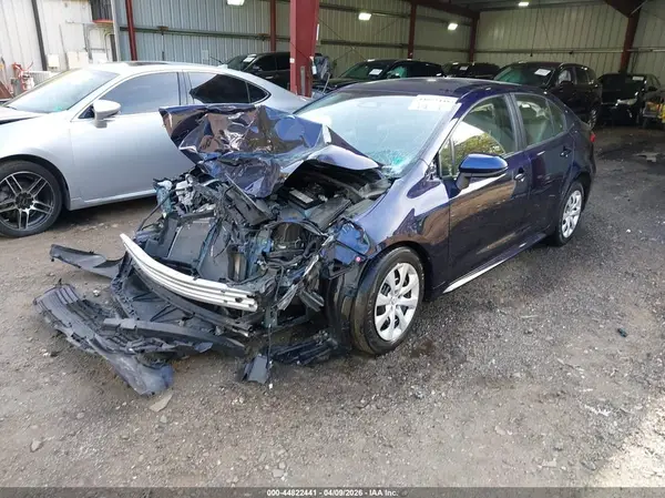 JTDB4MEE7PJ009209 2023 TOYOTA COROLLA - Image 2