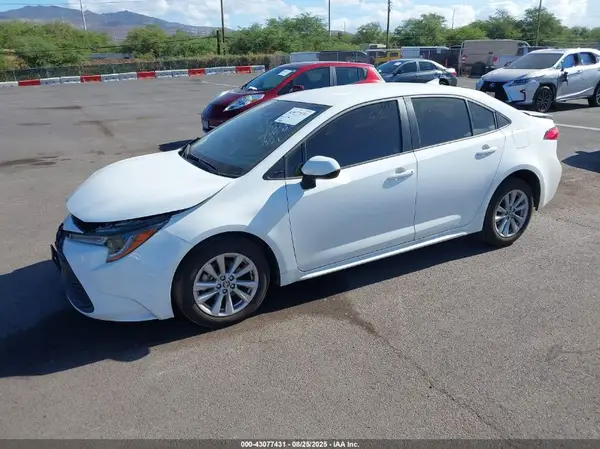 JTDB4MEE8SJ019434 2025 TOYOTA COROLLA - Image 2