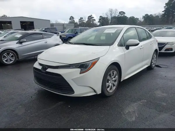 JTDB4MEE9P3009491 2023 TOYOTA COROLLA - Image 2