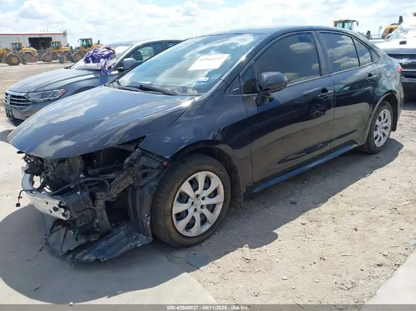 JTDB4MEE9PJ004156 2023 TOYOTA COROLLA - Image 2