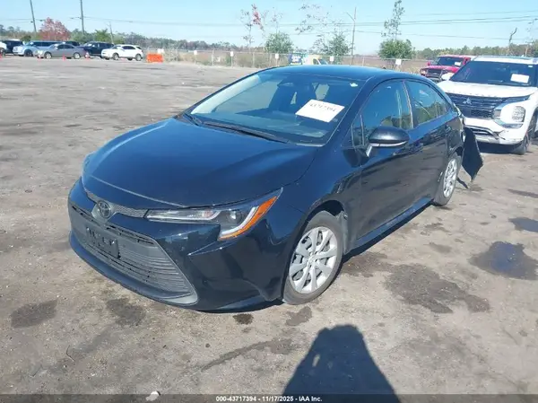 JTDB4MEE9PJ005601 2023 TOYOTA COROLLA - Image 2