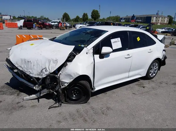 JTDB4MEE9R3018940 2024 TOYOTA COROLLA - Image 2