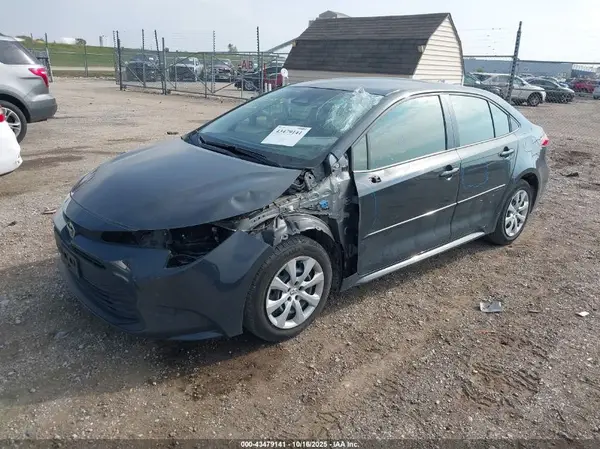JTDB4MEEXP3008270 2023 TOYOTA COROLLA - Image 2