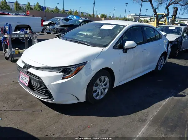 JTDB4MEEXP3013632 2023 TOYOTA COROLLA - Image 2