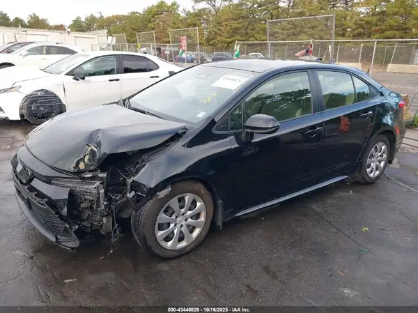 JTDB4MEEXR3023015 2024 TOYOTA COROLLA - Image 2