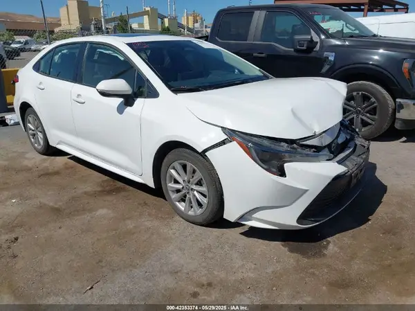 JTDB4MEEXR3024245 2024 TOYOTA COROLLA - Image 1