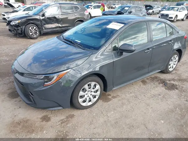 JTDB4MEEXR3024522 2024 TOYOTA COROLLA - Image 2