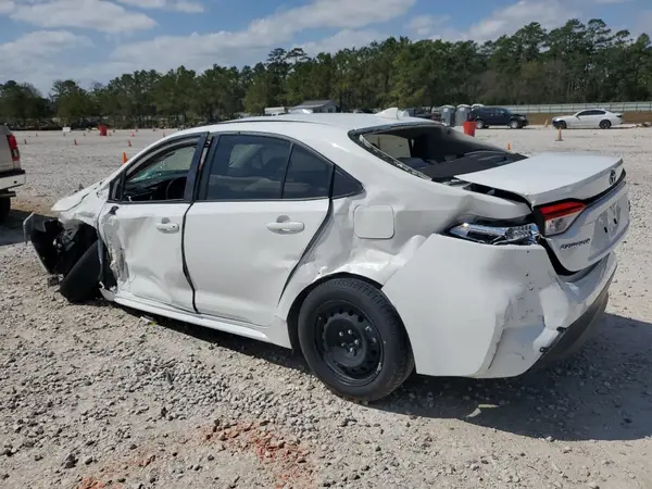JTDBCMFE0R3038348 2024 TOYOTA COROLLA - Image 2