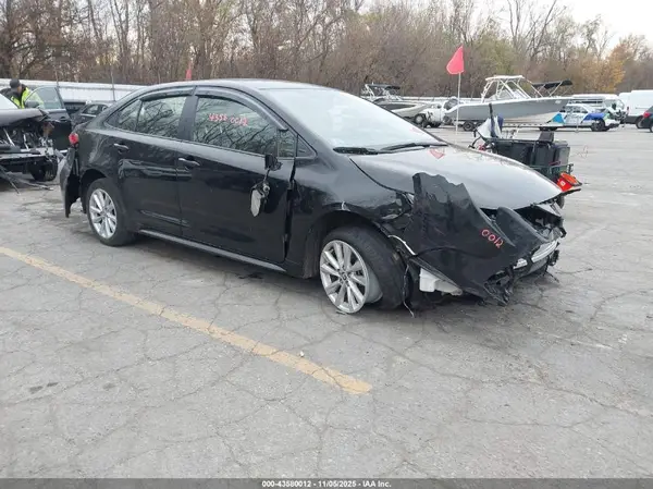 JTDBCMFE0R3038673 2024 TOYOTA COROLLA - Image 1