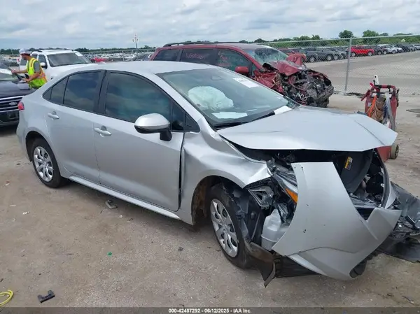 JTDBCMFE0R3039323 2024 TOYOTA COROLLA - Image 1