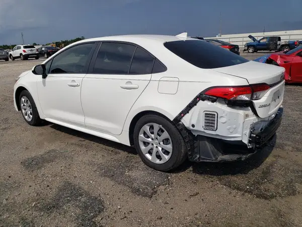 JTDBCMFE0R3042366 2024 TOYOTA COROLLA - Image 2