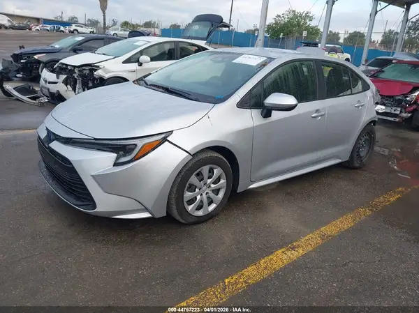 JTDBCMFE0R3046028 2024 TOYOTA COROLLA - Image 2