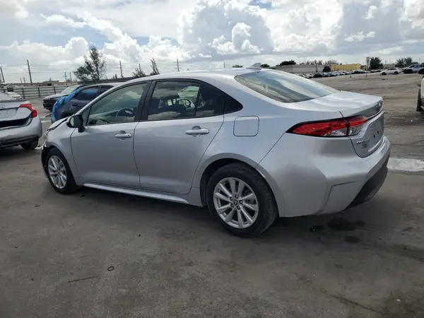 JTDBCMFE0R3049964 2024 TOYOTA COROLLA - Image 2