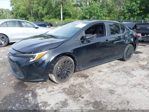 JTDBCMFE0R3052072 2024 TOYOTA COROLLA - Image 2