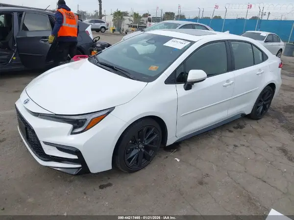 JTDBCMFE0R3054744 2024 TOYOTA COROLLA - Image 2