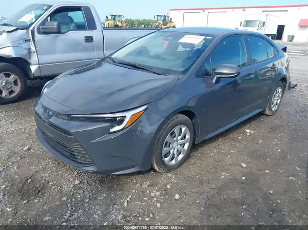JTDBCMFE0R3059944 2024 TOYOTA COROLLA - Image 2