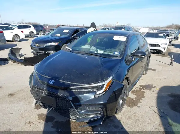JTDBCMFE0R3062942 2024 TOYOTA COROLLA - Image 2