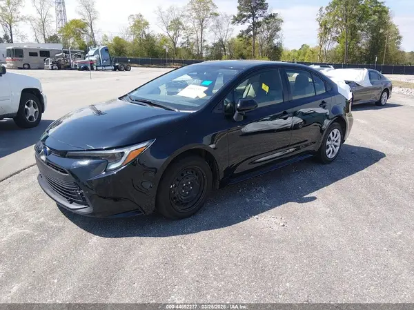 JTDBCMFE0R3068868 2024 TOYOTA COROLLA - Image 2