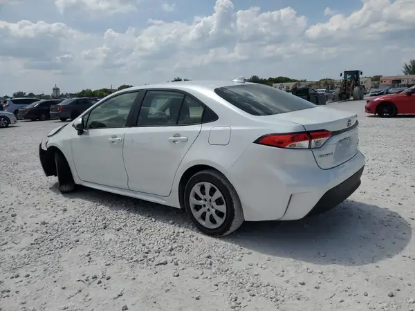 JTDBCMFE0RJ028589 2024 TOYOTA COROLLA - Image 2
