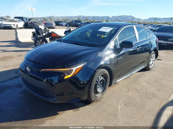 JTDBCMFE0S3071551 2025 TOYOTA COROLLA - Image 2