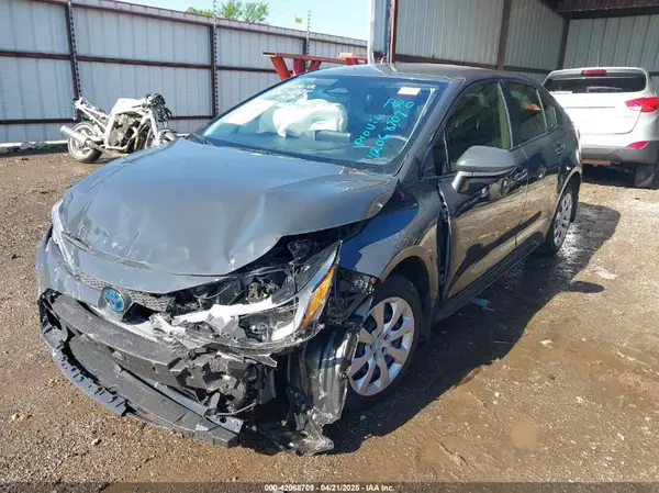JTDBCMFE0S3078936 2025 TOYOTA COROLLA - Image 2