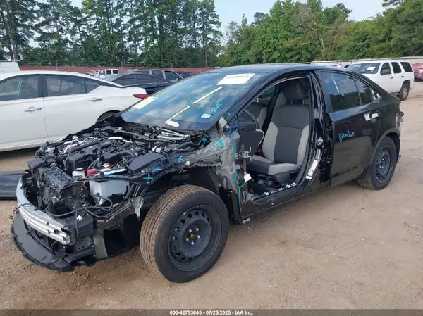 JTDBCMFE0S3086177 2025 TOYOTA COROLLA - Image 2